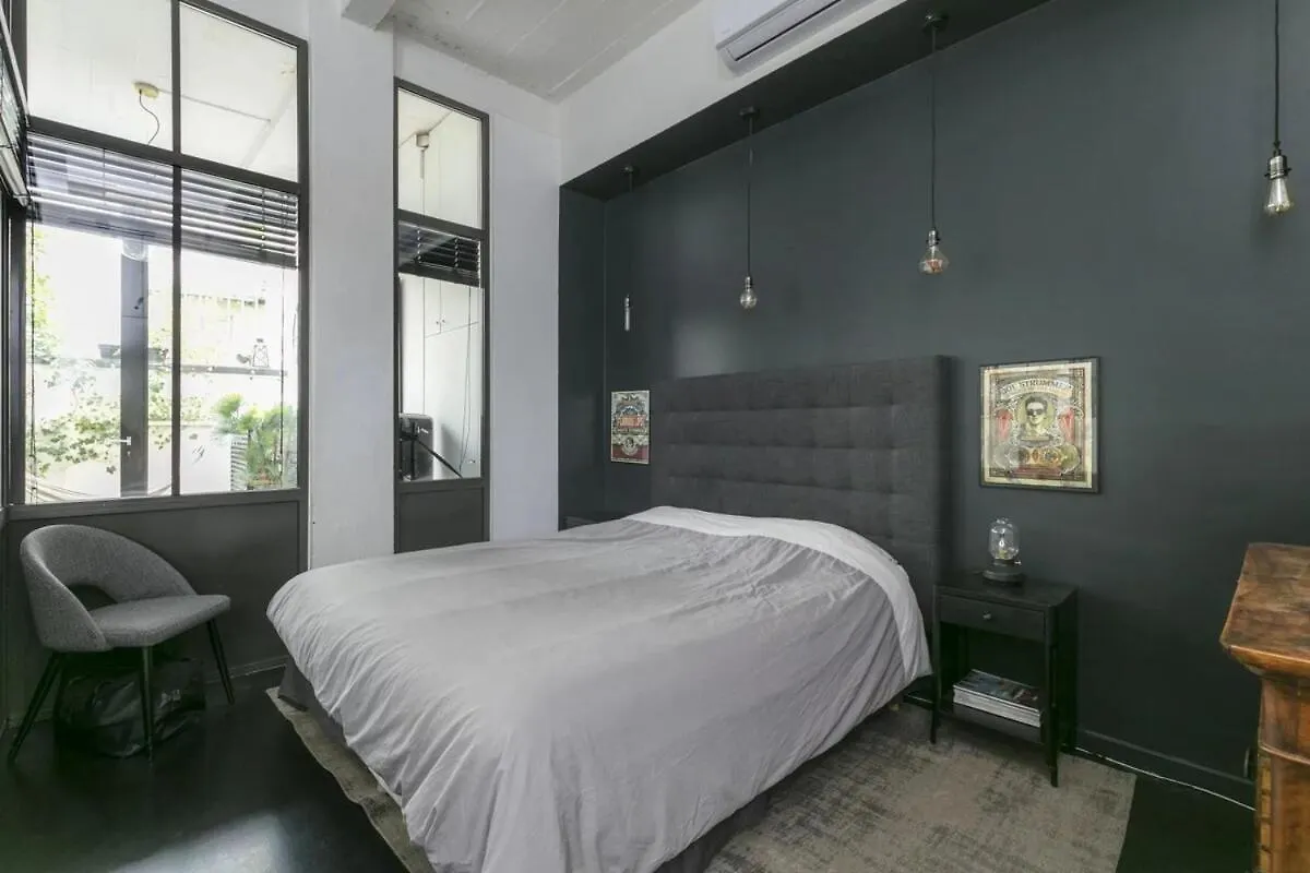 Loft In Paris Apartment