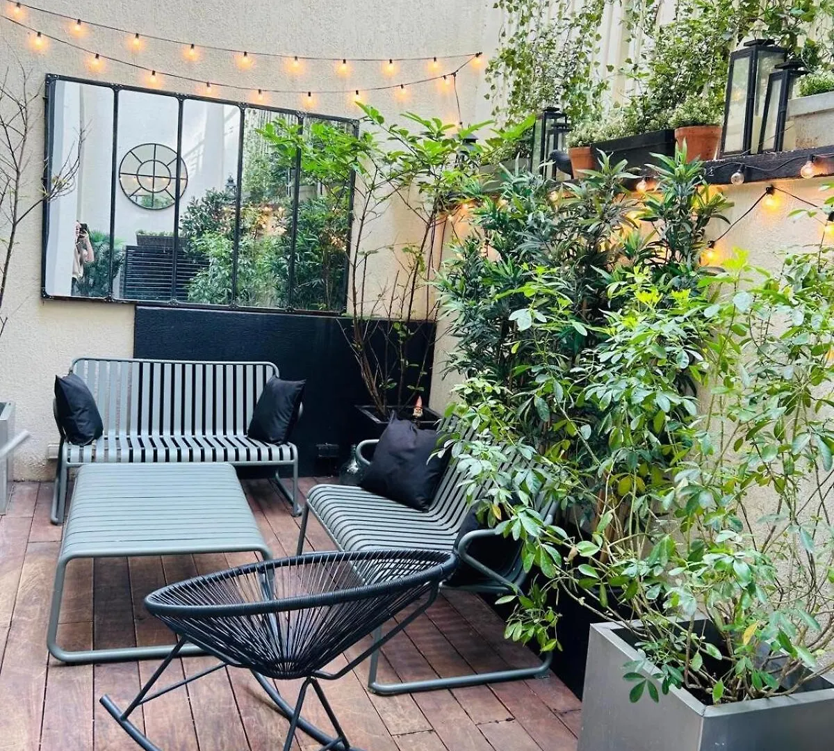Loft In Paris Apartment